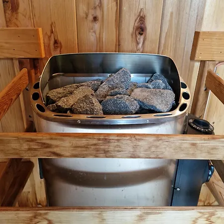 Privater Whirlpool & Sauna - Wellness Oase